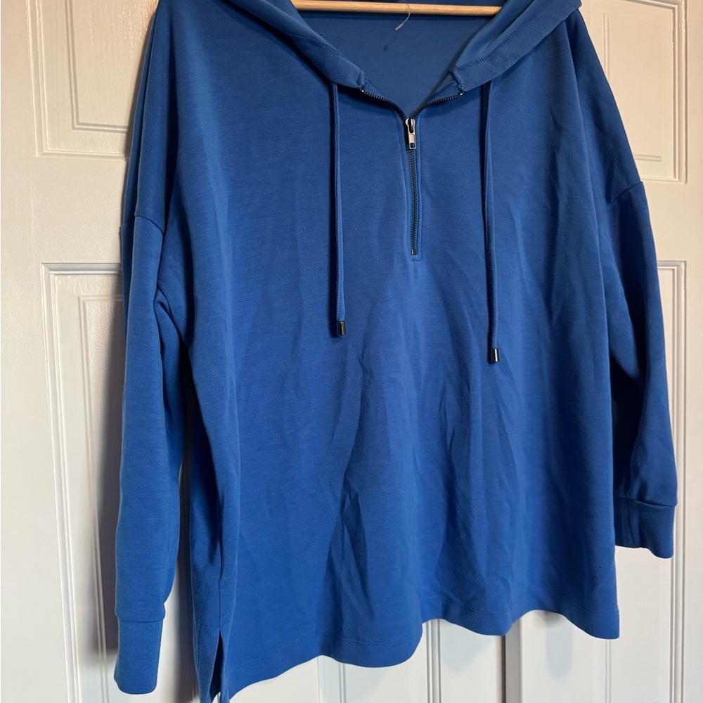 Women’s Sweatshirt with Hood Size XL
